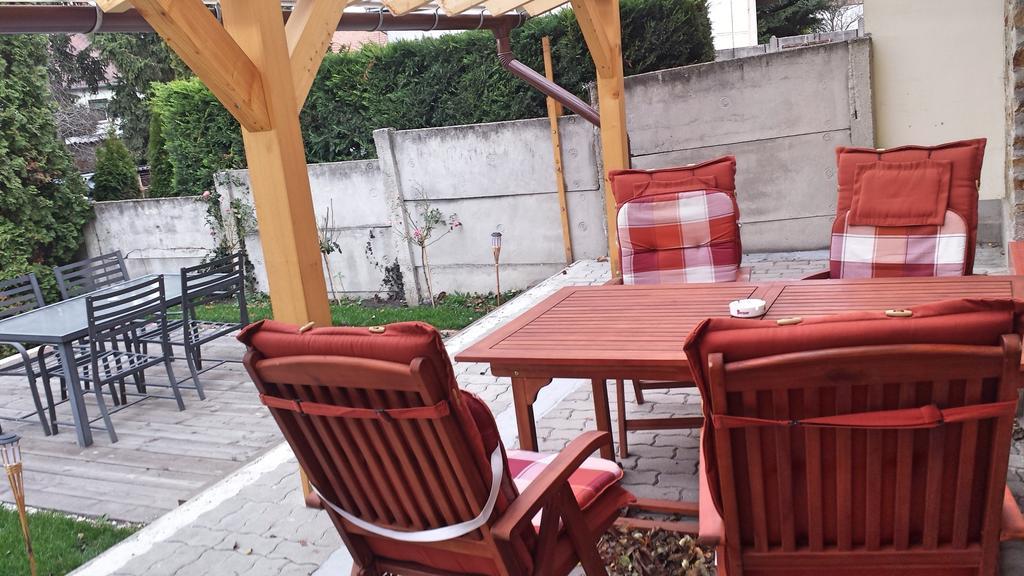 Virag Apartmanhaz Sopron Exterior photo